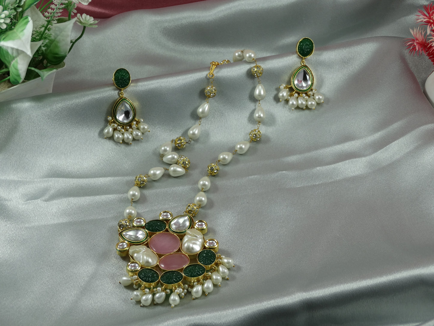 Seeya Tanjore Designed Statement