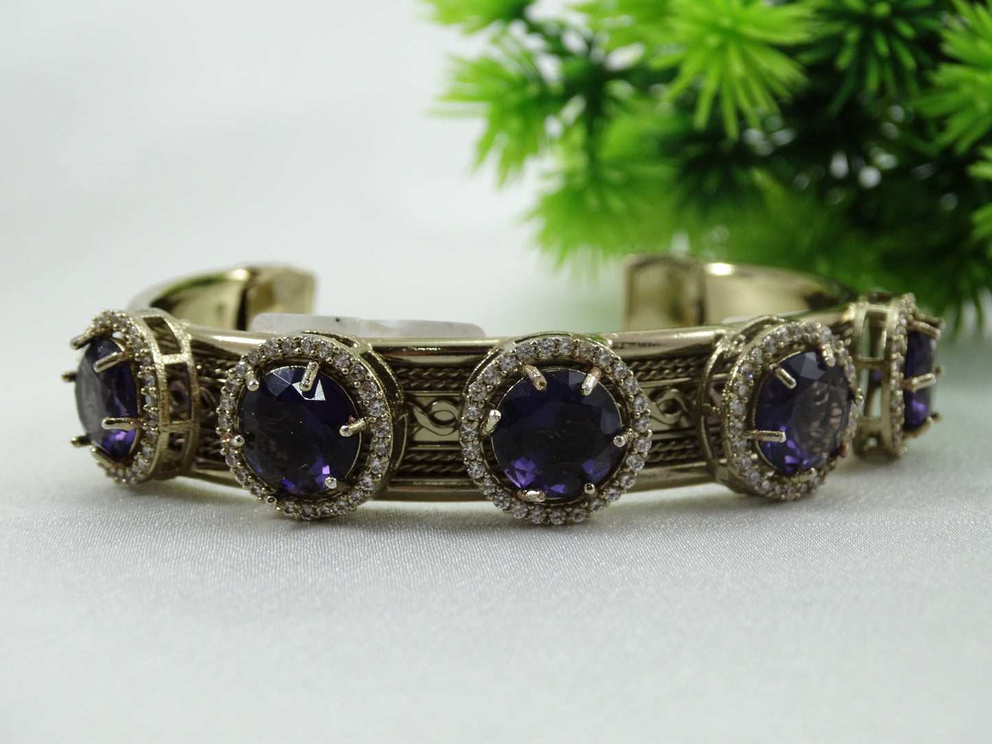 Suchii Studded Bracelet