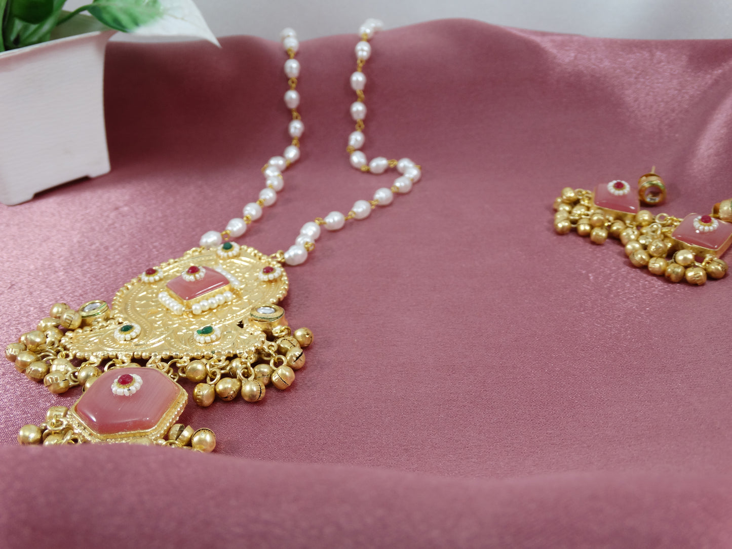 Awadh Kundan Sequence Necklace