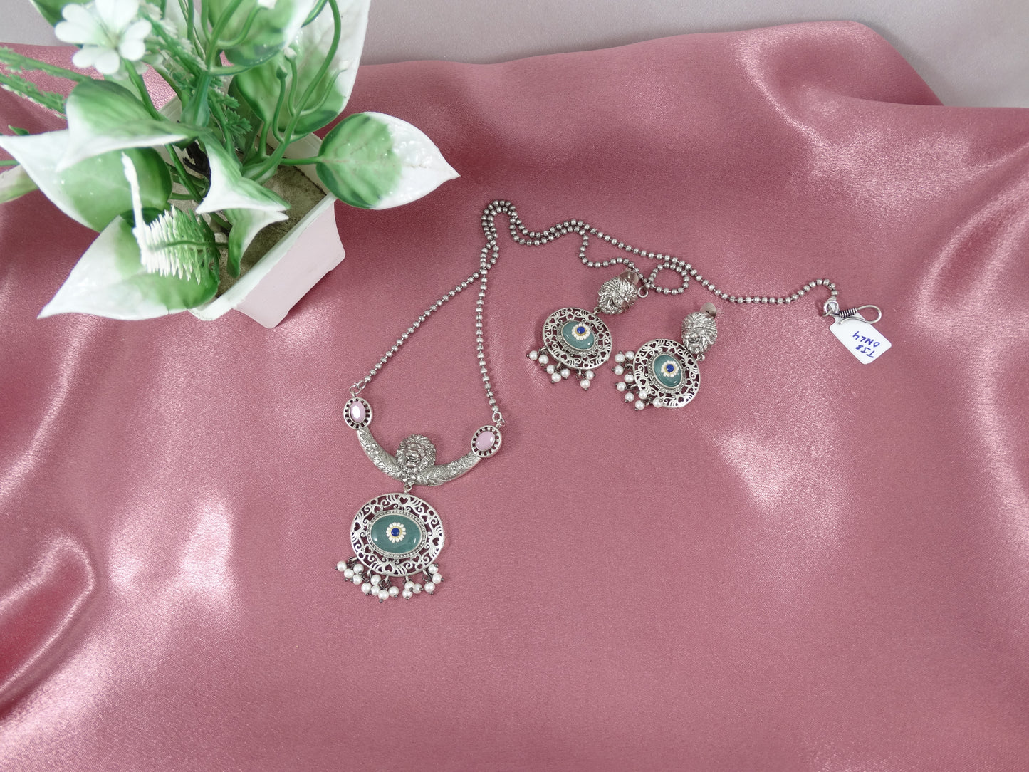 Gulmohar Office Wear hand carved Set