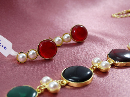 Kaveri Necklace Set